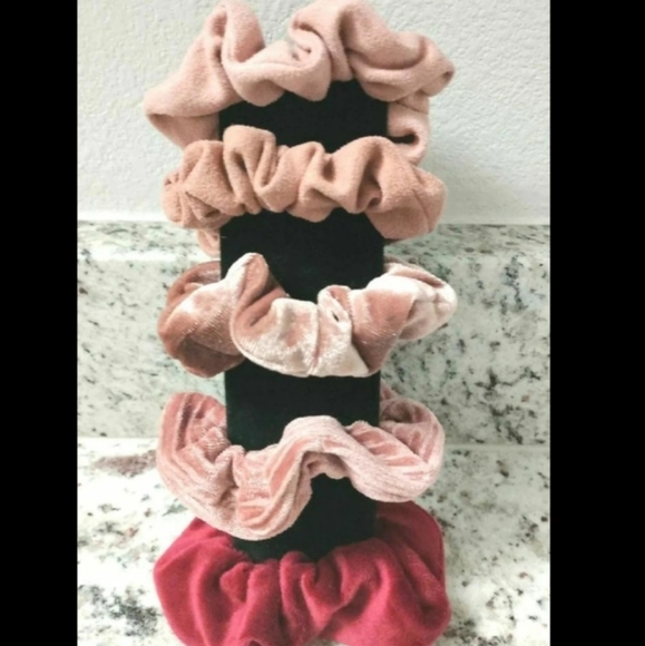 Assorted scrunchies $2 each or 5pc for $9 - Picture 3 of 10